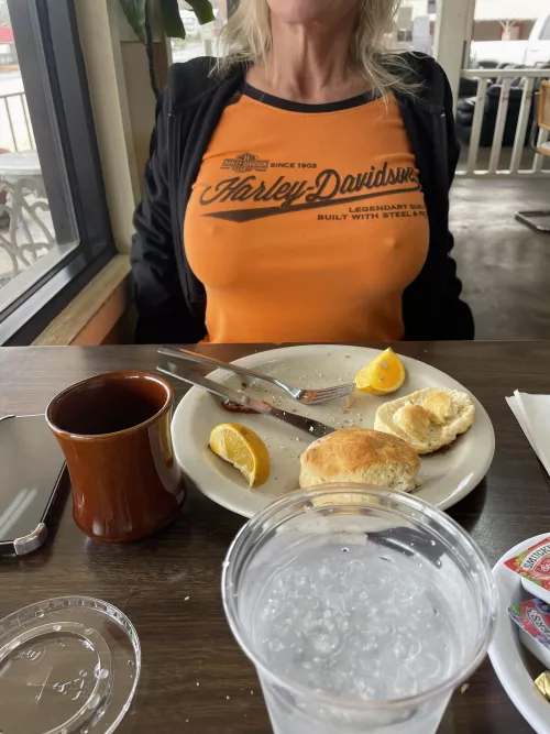 (F62) Would it bother you if we went out for breakfast and I wasn’t wearing a bra?