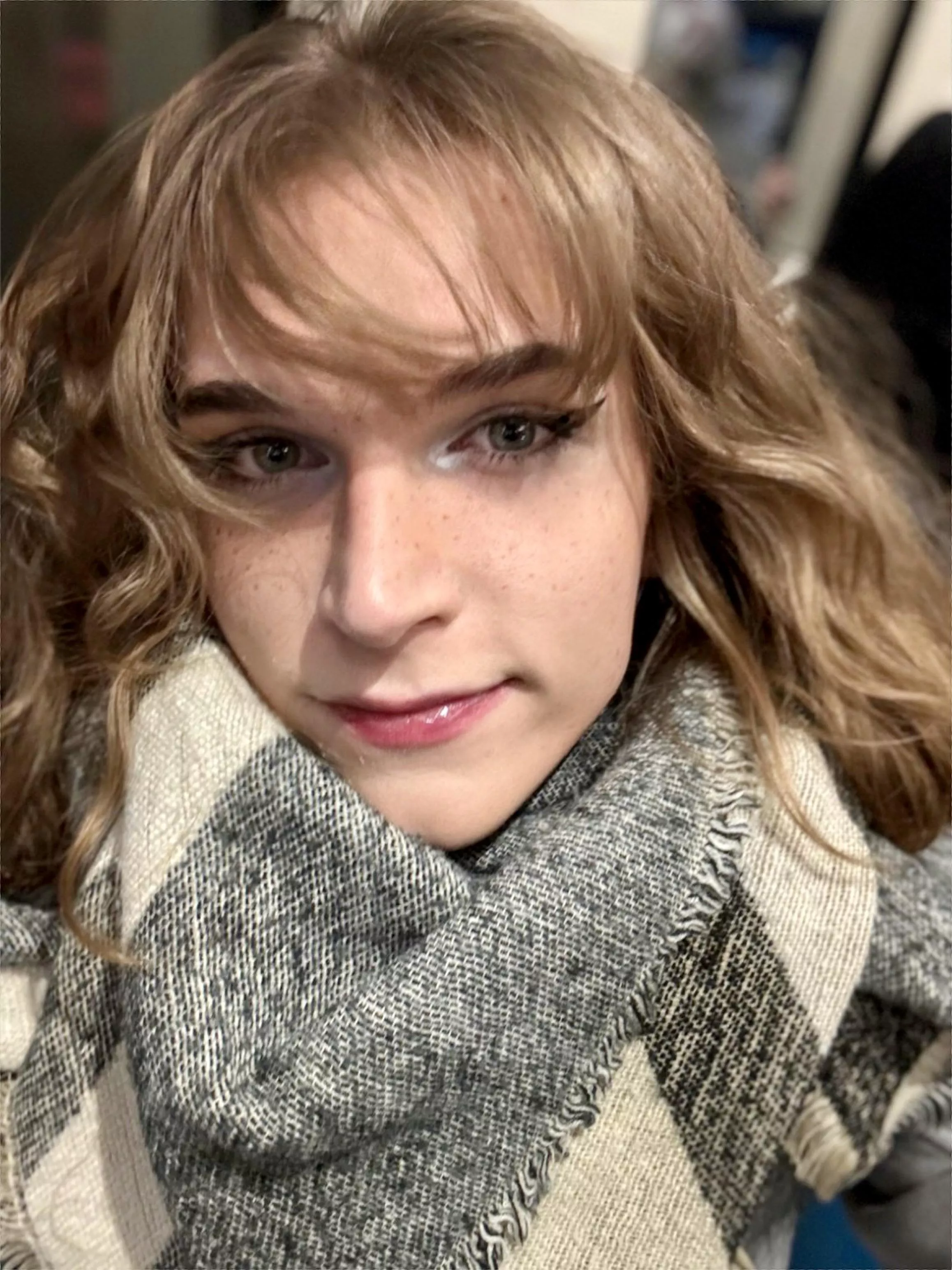 feeling cute in public transports