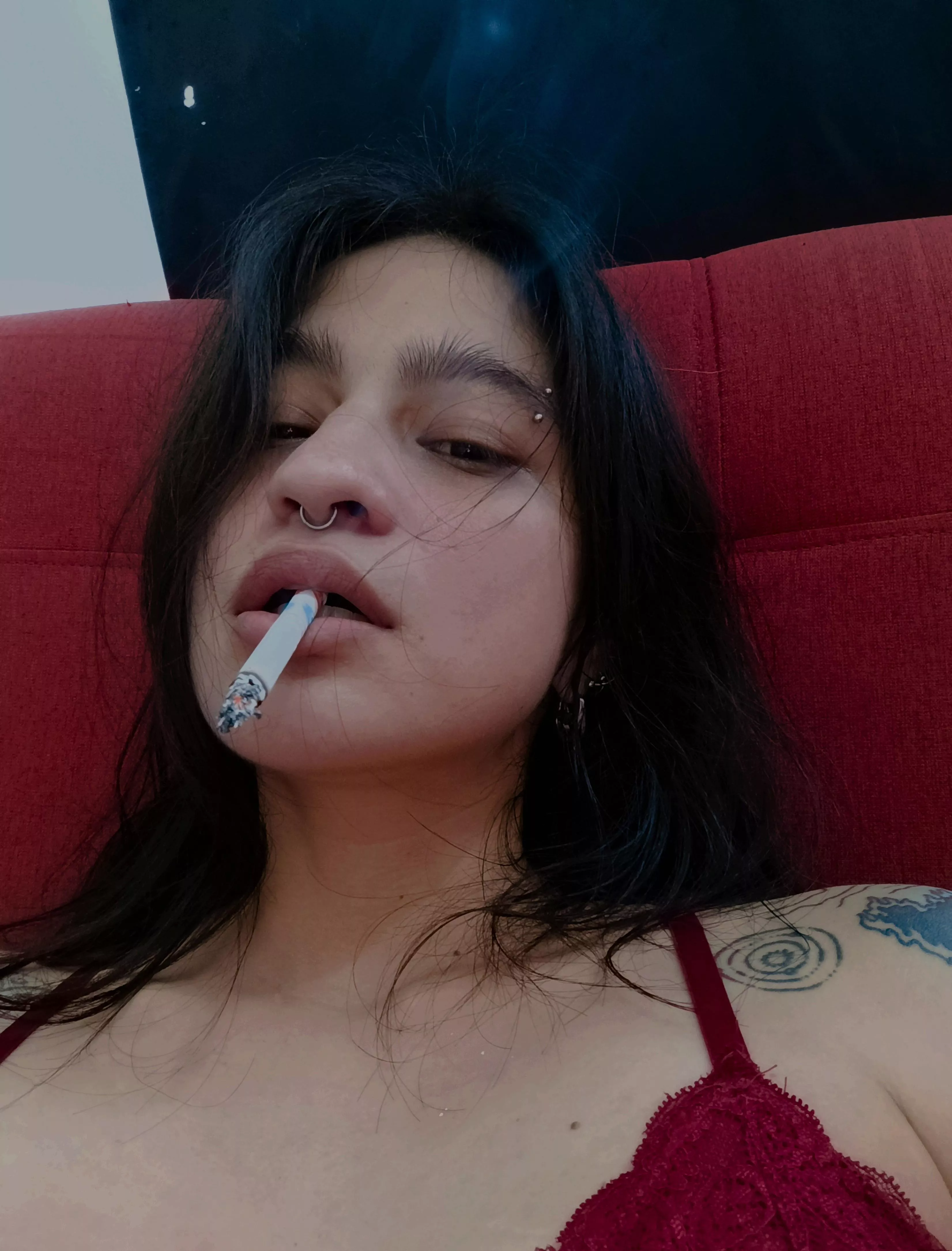  good or bad pic? ☺️🚬