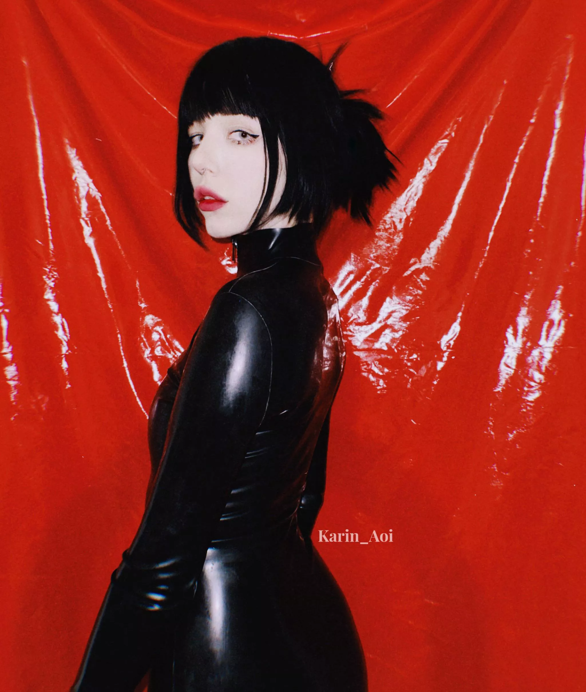 Goth babe in latex 🖤 name better combo [F]