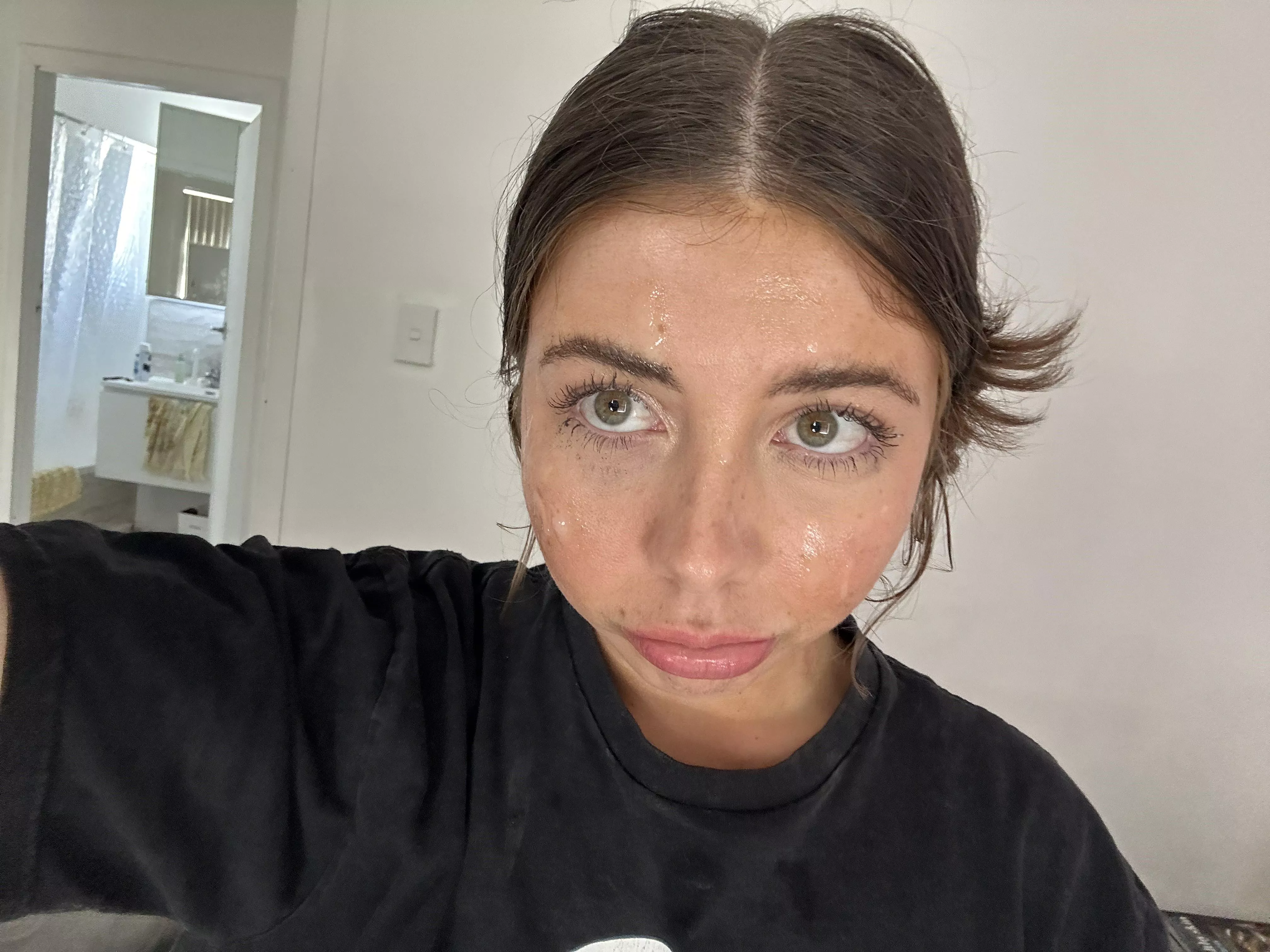 I love facials but I wish it went in my pussy