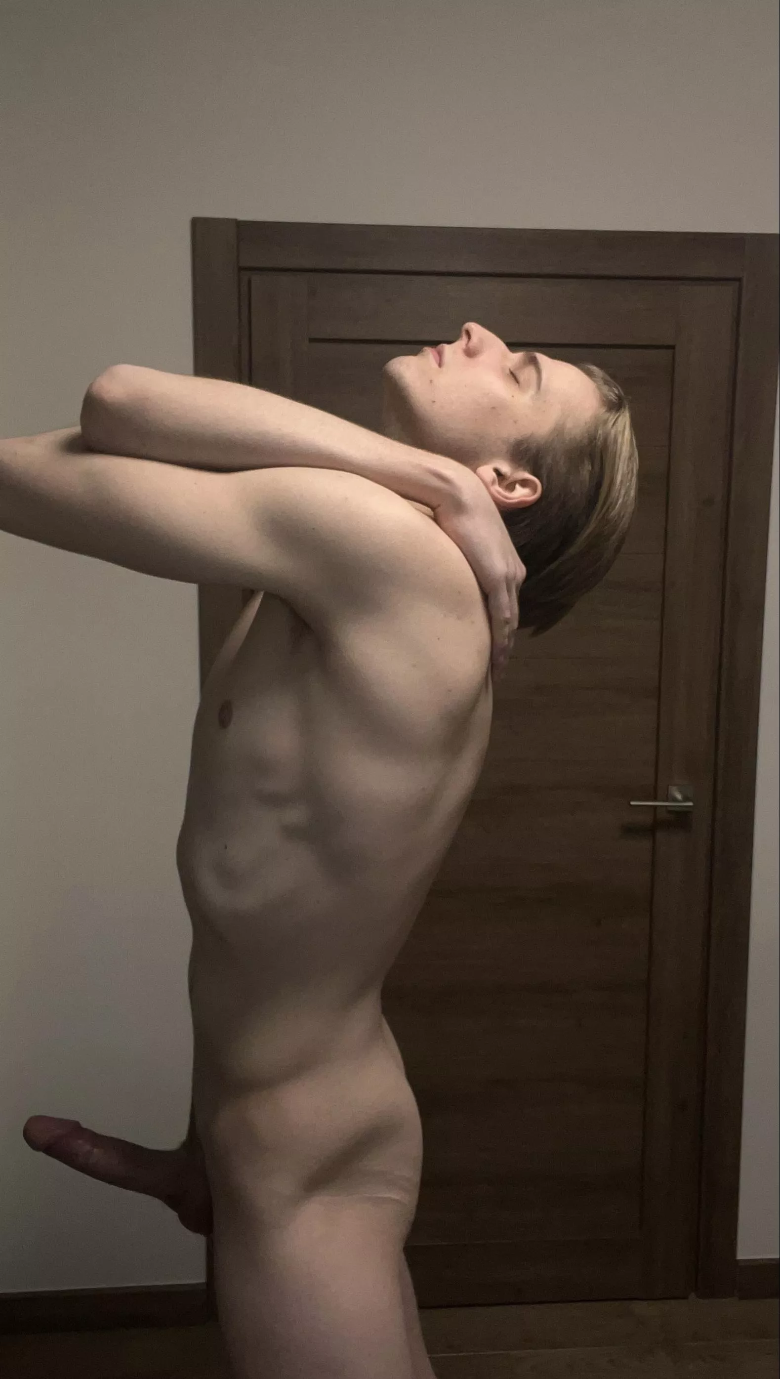 I want to be a statue in your backyard 💖