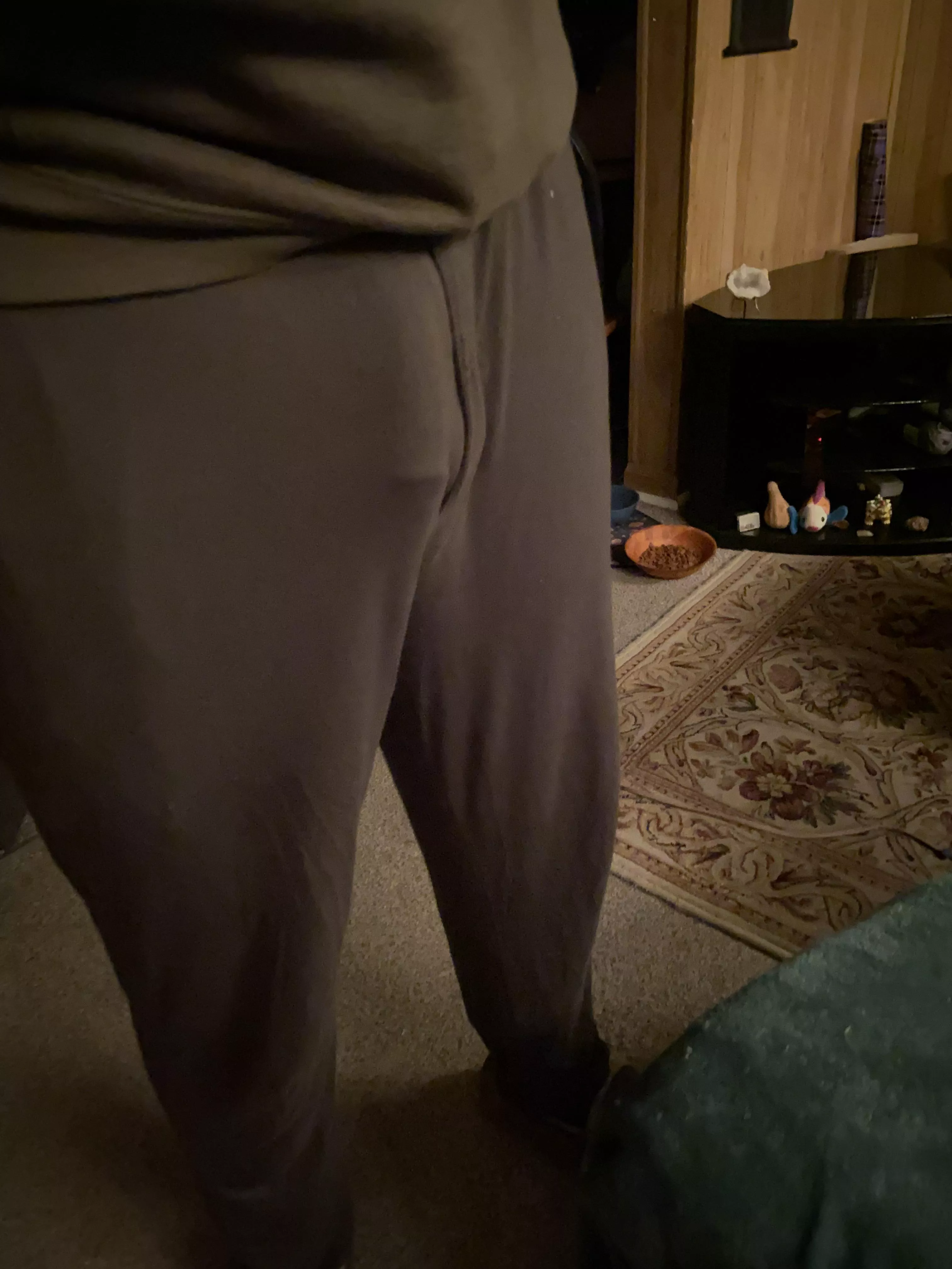 Loving these new pants ;) now that it’s getting warmer they are going to be my go to shopping/errands pants