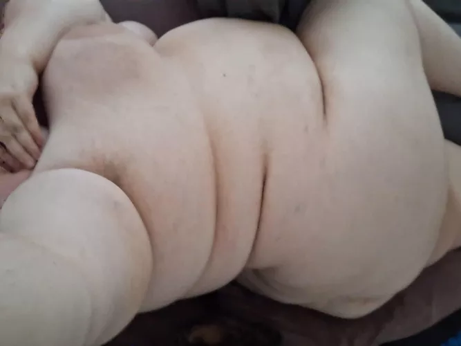 need someone to fondle these rolls