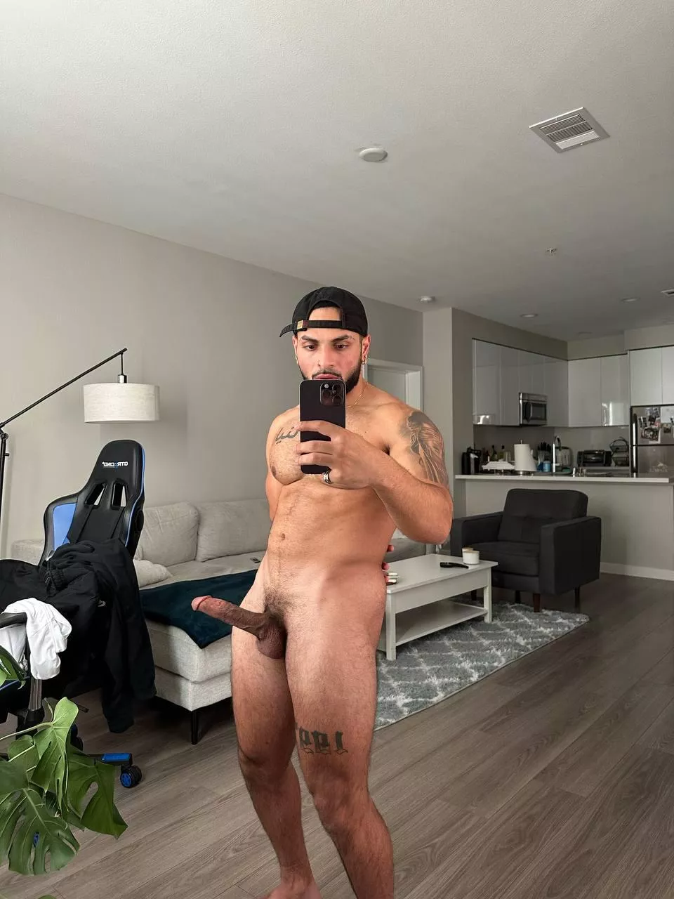 Prefer it shaved or bushy?