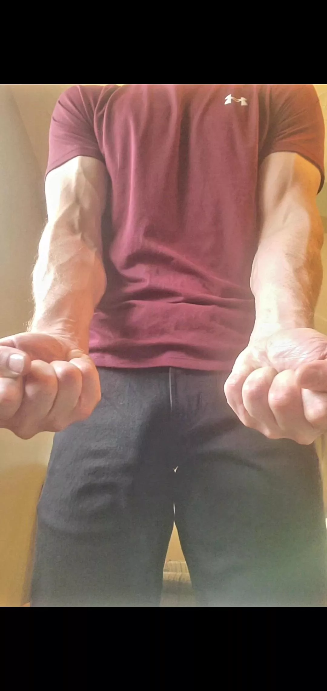 Pull-ups and curls 👌