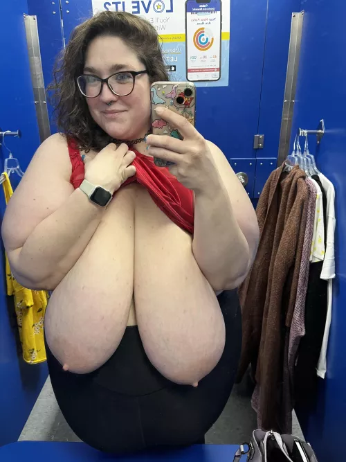 Someone neeeeds to support this shopping habit!!! I really want them daddy!!