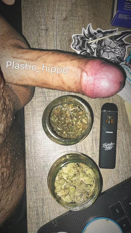 This is the combination of tonight, ready to enjoy!! (M)