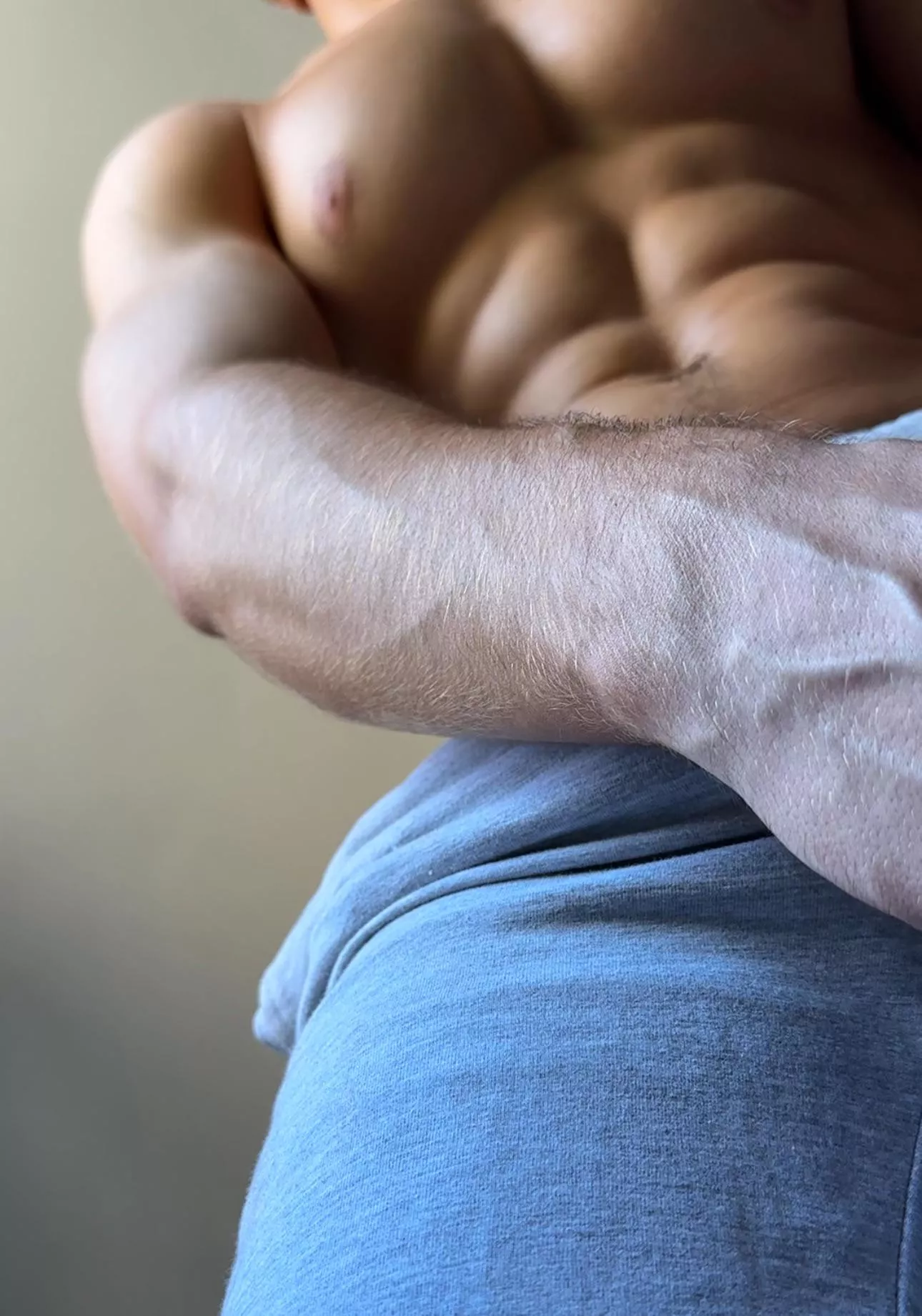 Those veins been poopin