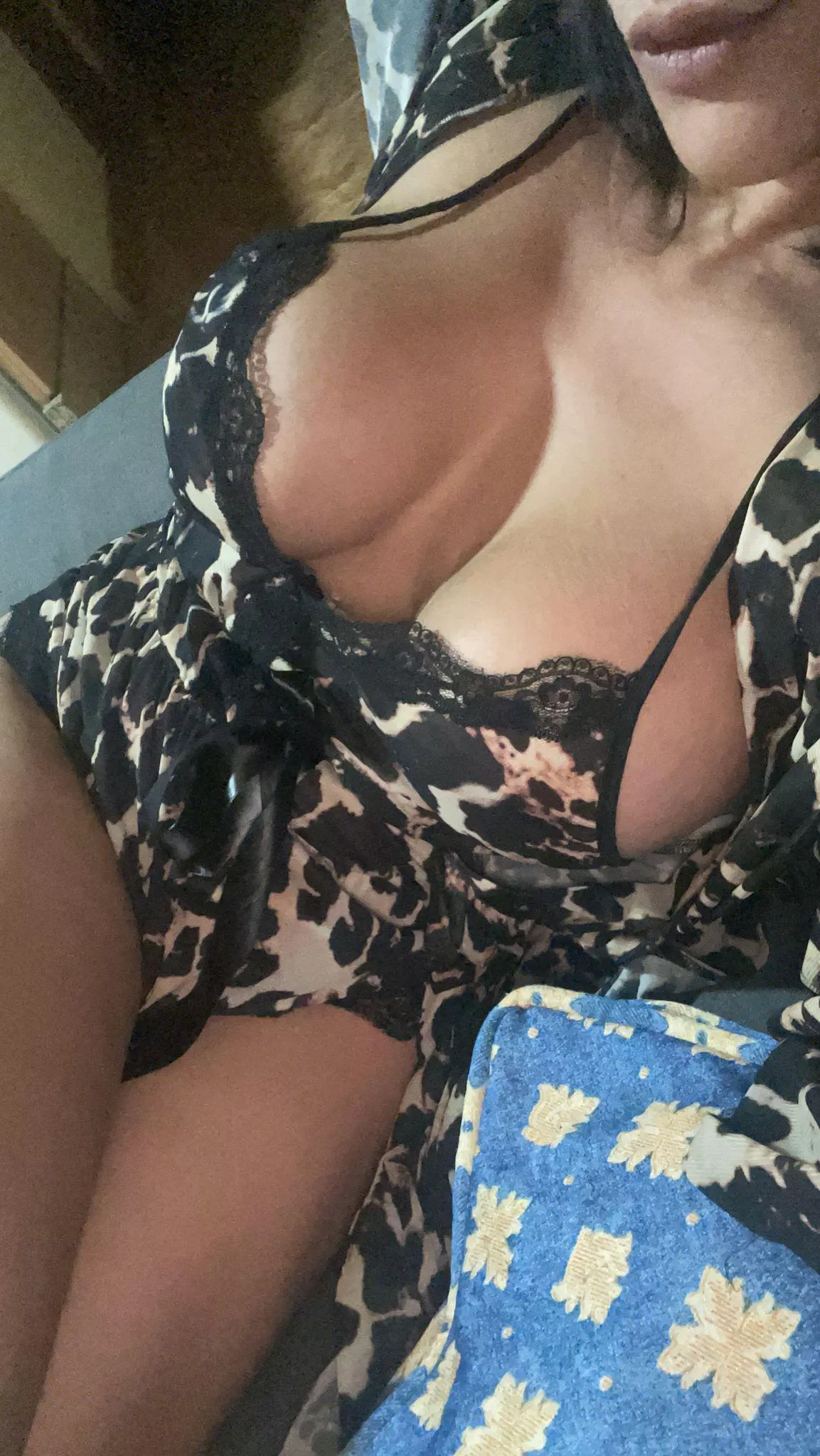 who likes boobs ?