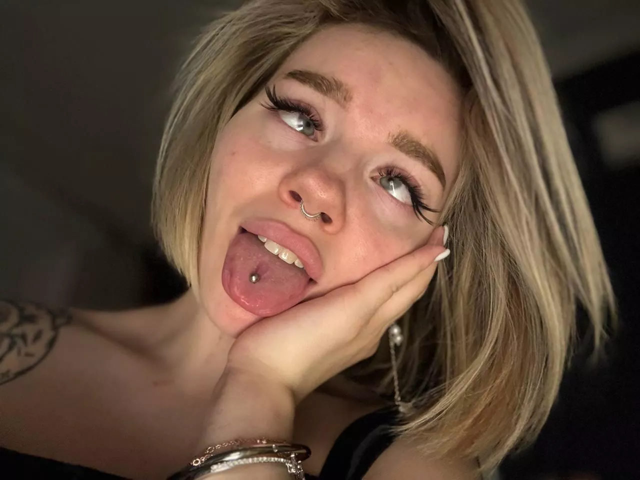 You'd like to see that face when you cum in me, wouldn't you