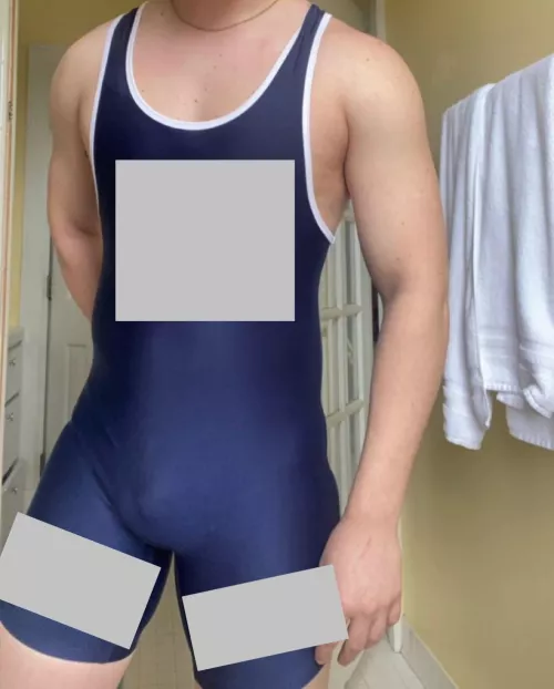 [22] Anyone ever wear their practice singlet around the house for fun?