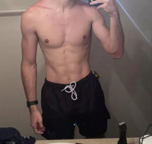 22 army dude lf masc muscle bros. Send a pic @jj185720