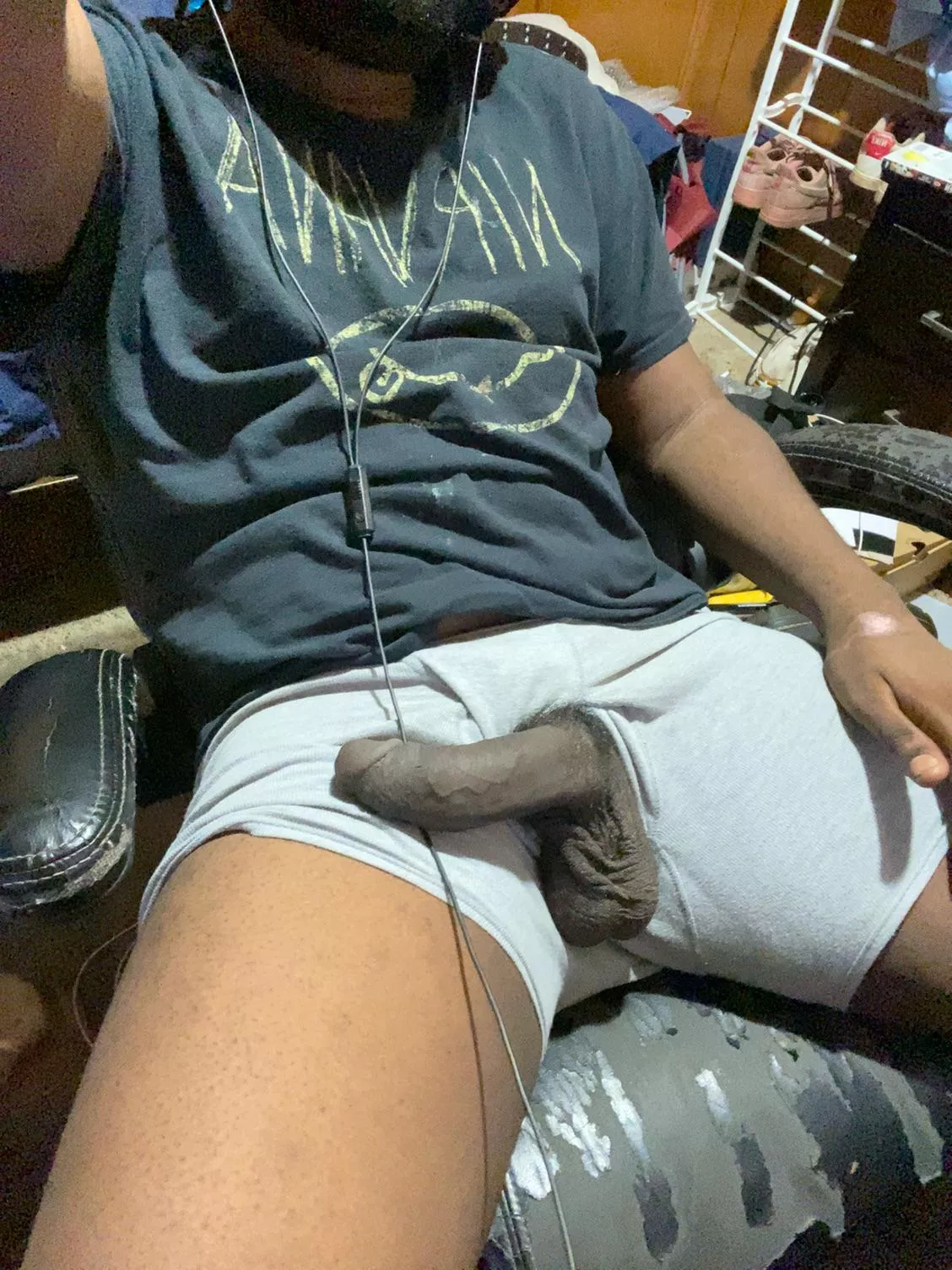 23 m help me bust this nut(bigkyxx)