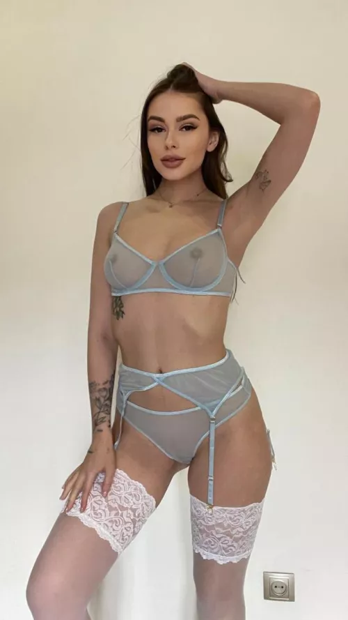 Are you into young mamas to be?