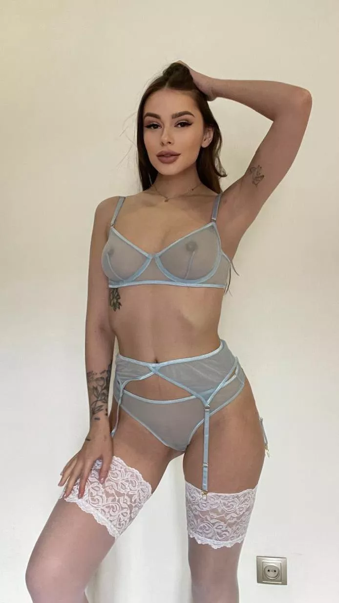 Are you into young mamas to be?