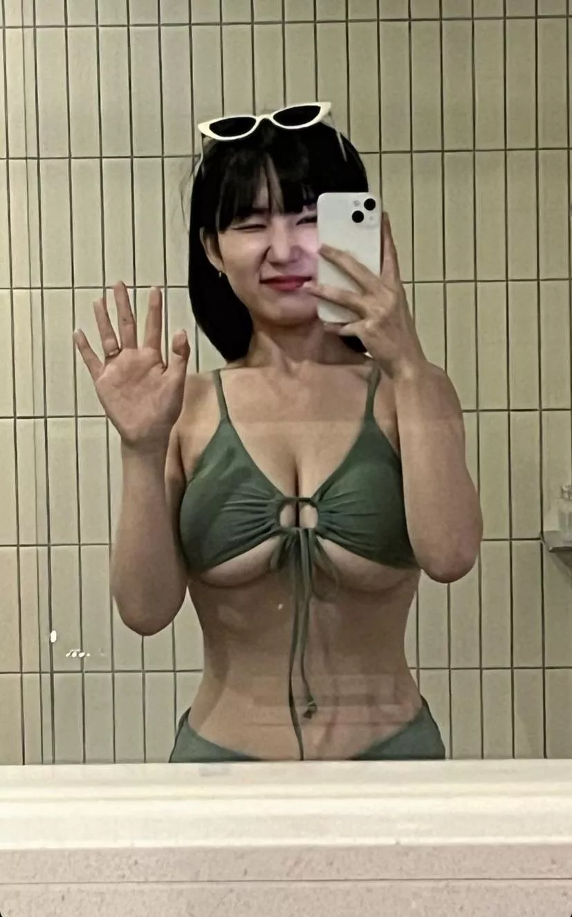 Bikinis too small for her