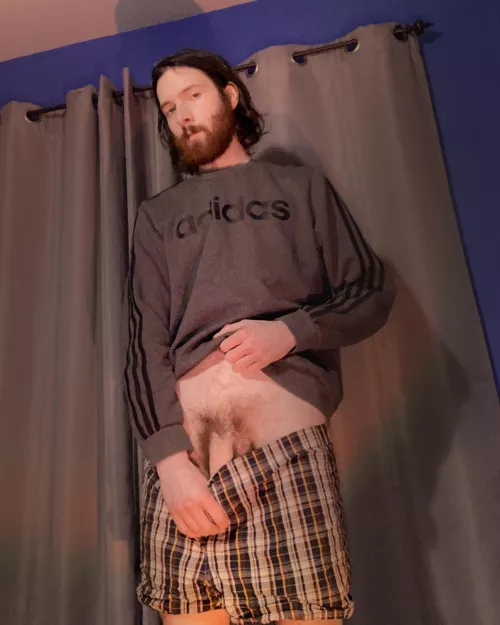 Cock tease in boxers ;)