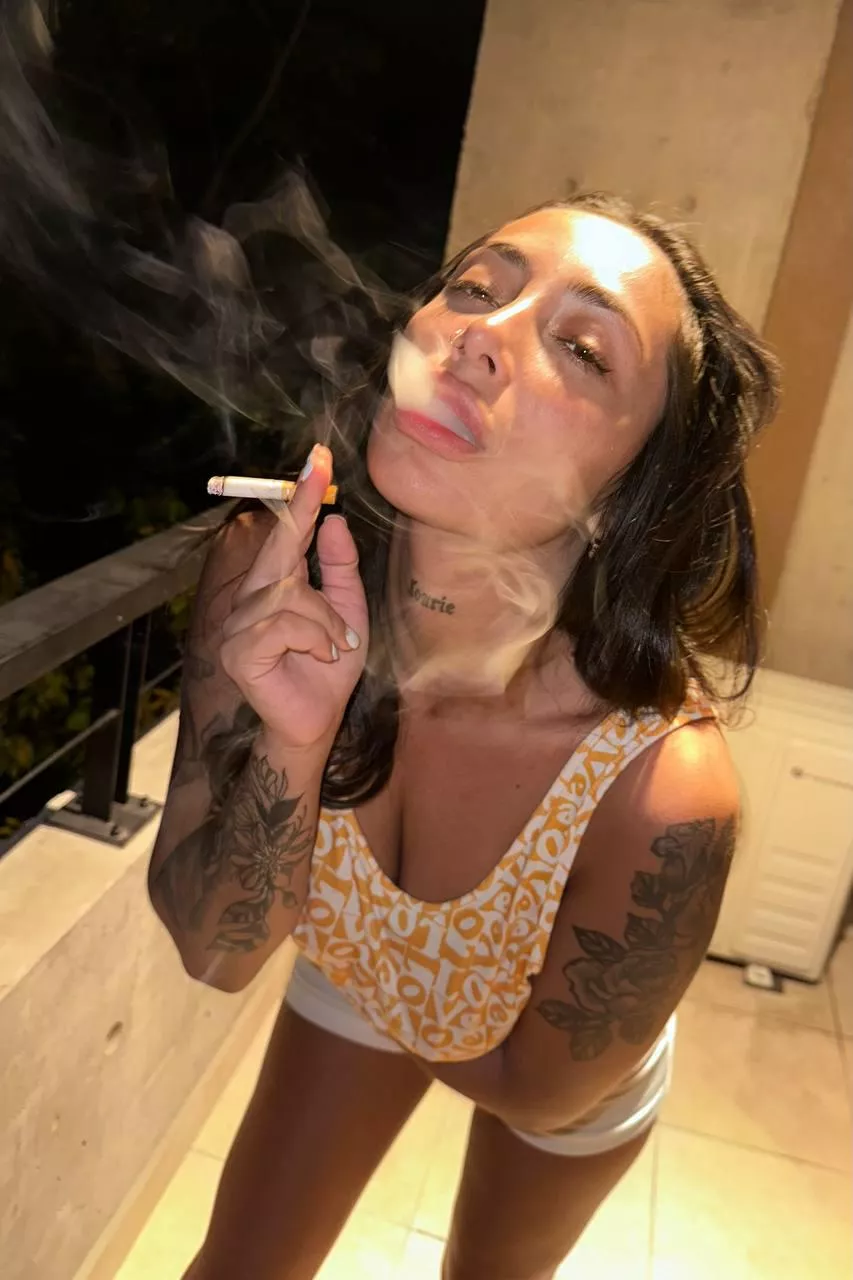 Come smoke with me❤️‍🔥