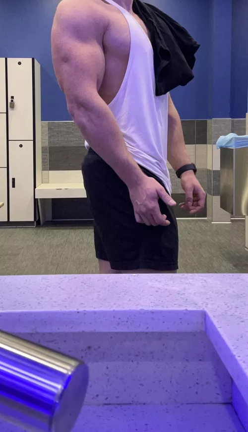 DL jocks around 25 hmu