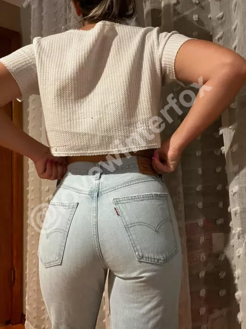 Do these jeans make my butt look big?