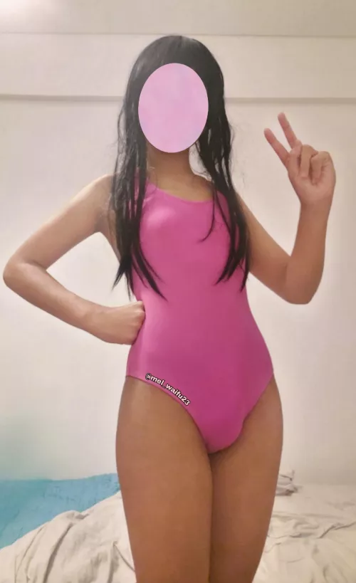 Do you like my little bulge? 🥰💖