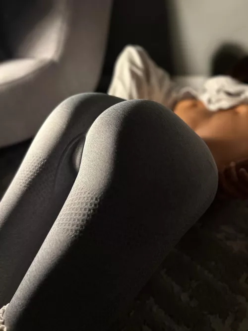 Even a small ass can look good in tights