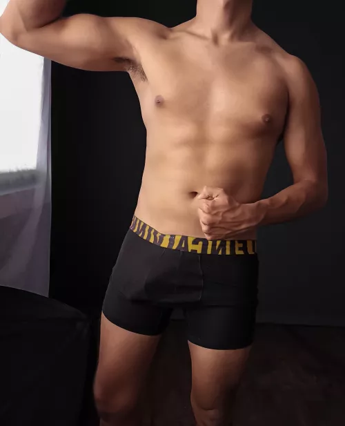 Finally back in the gym after a long break. Want to train together?