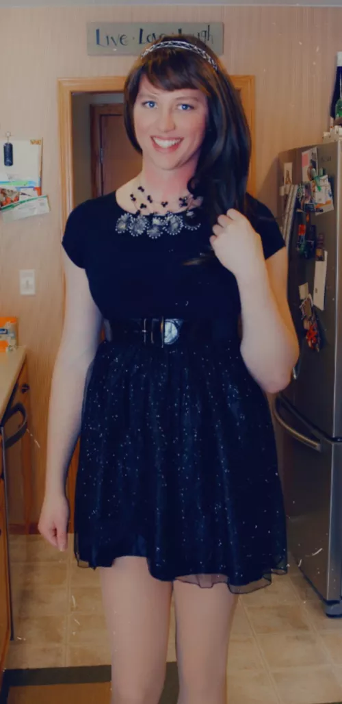 Flaunting a touch of girlish flair