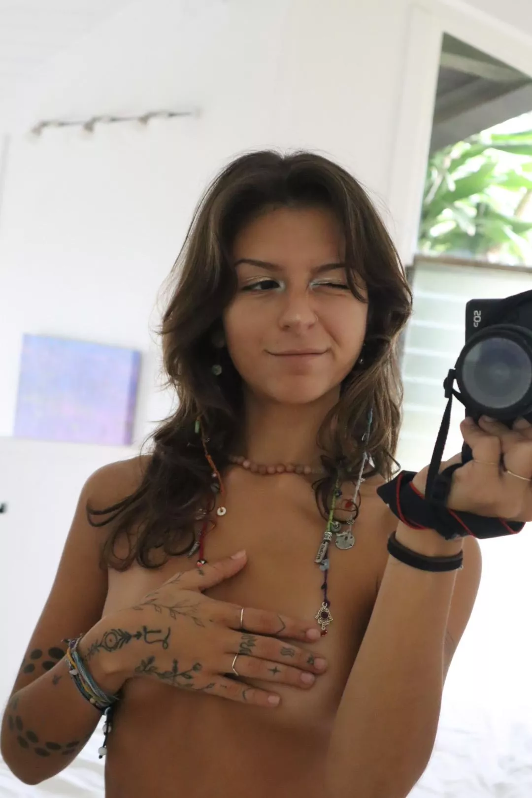 Guess which one is bigger. Left or right?