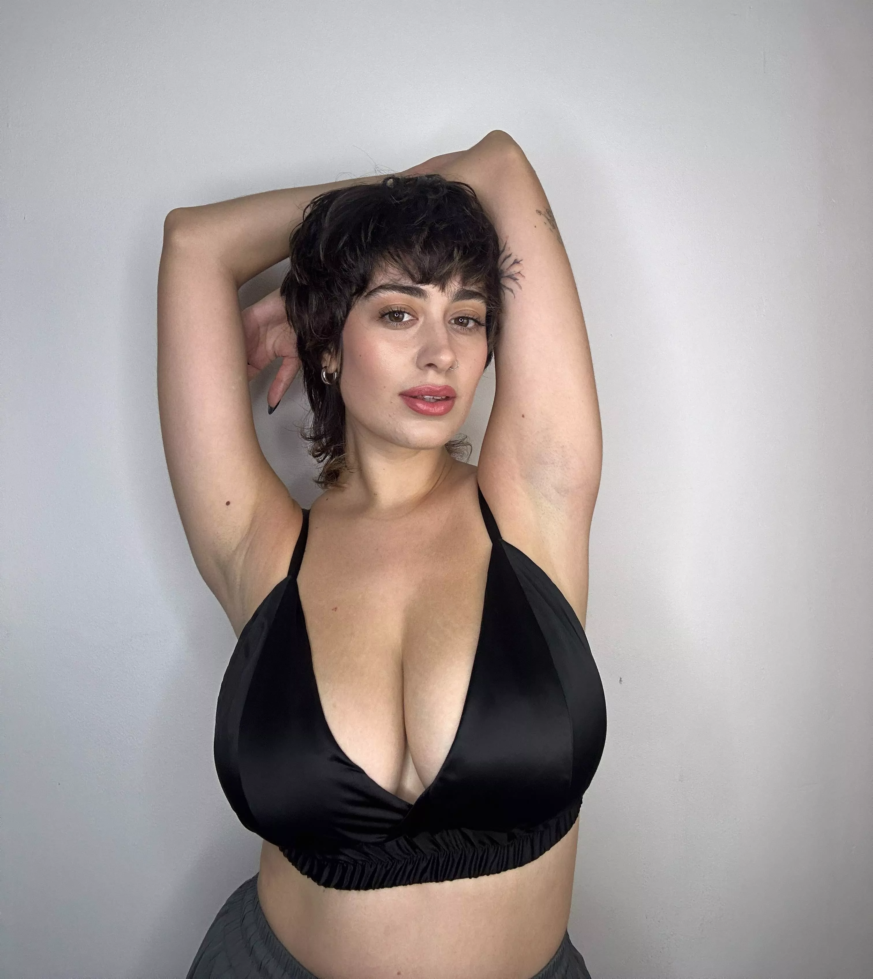 Hand up for your tonque