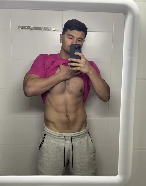 Here again! A lovely V