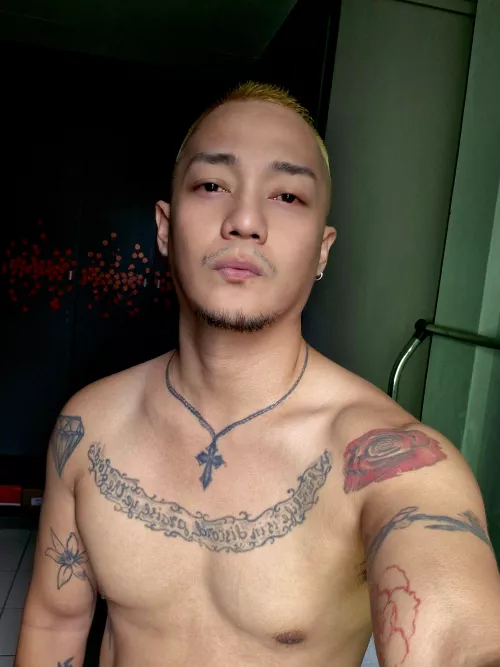 How's everyone? Feeling a bit feverish here 🤧