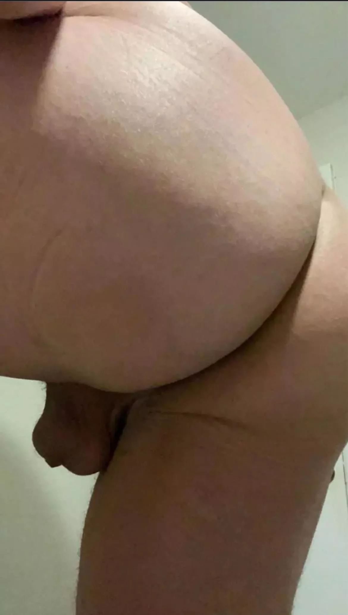 I never get to show my ass what do you all think ?