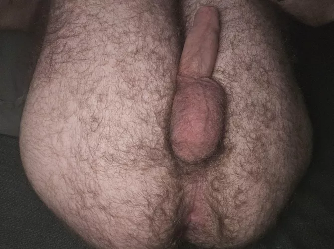 I think I fit in here ? I need my ass eaten 😩 