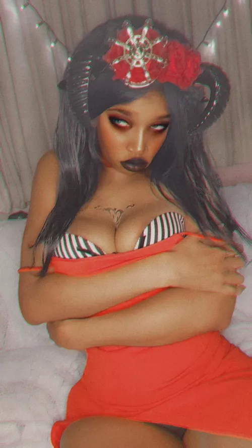 I'm the girl your dad warned you about but better 💋