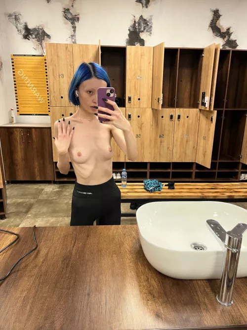 It’s good that there is no one in the hall in the morning