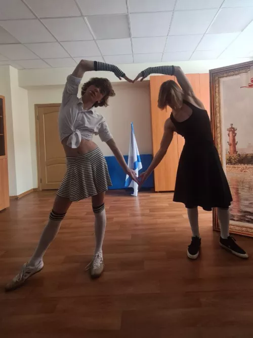 Knotted shirt one love!