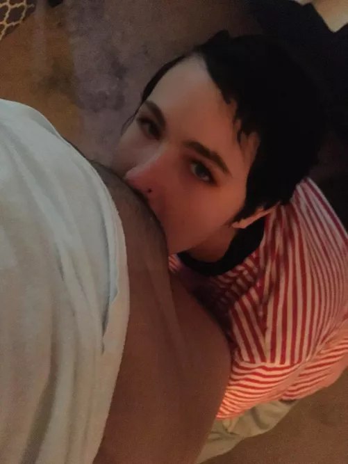 Looking for a new bottom 😏