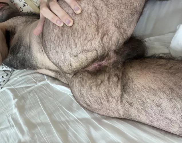 Looking for volunteers to fill my tight furry hole