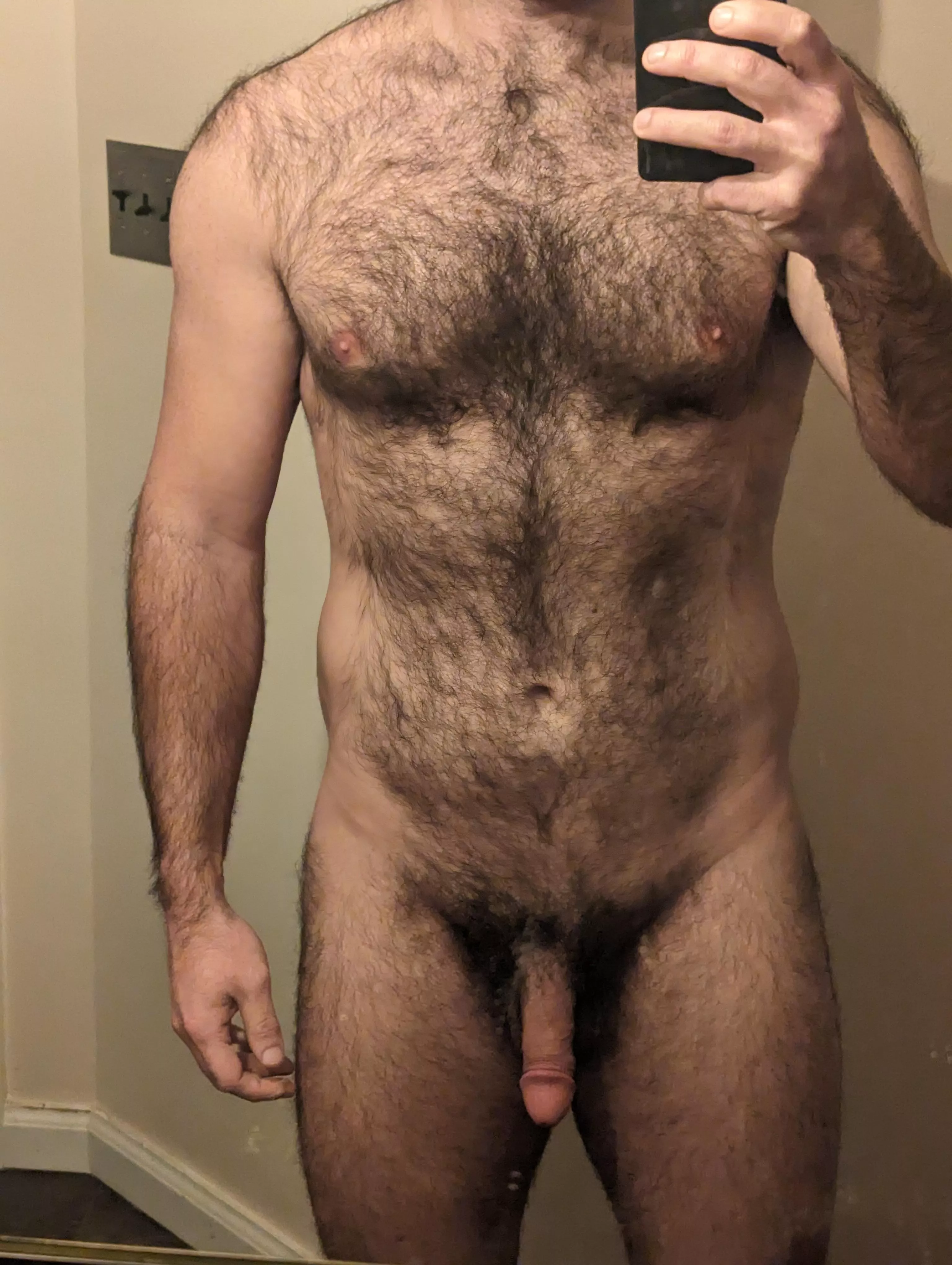 Looking to chat with fit, masc, chill bros. Bromance+ Just chatting in DMs right now. Last account got borked, so if we were chatting earlier hmu again. 34 US