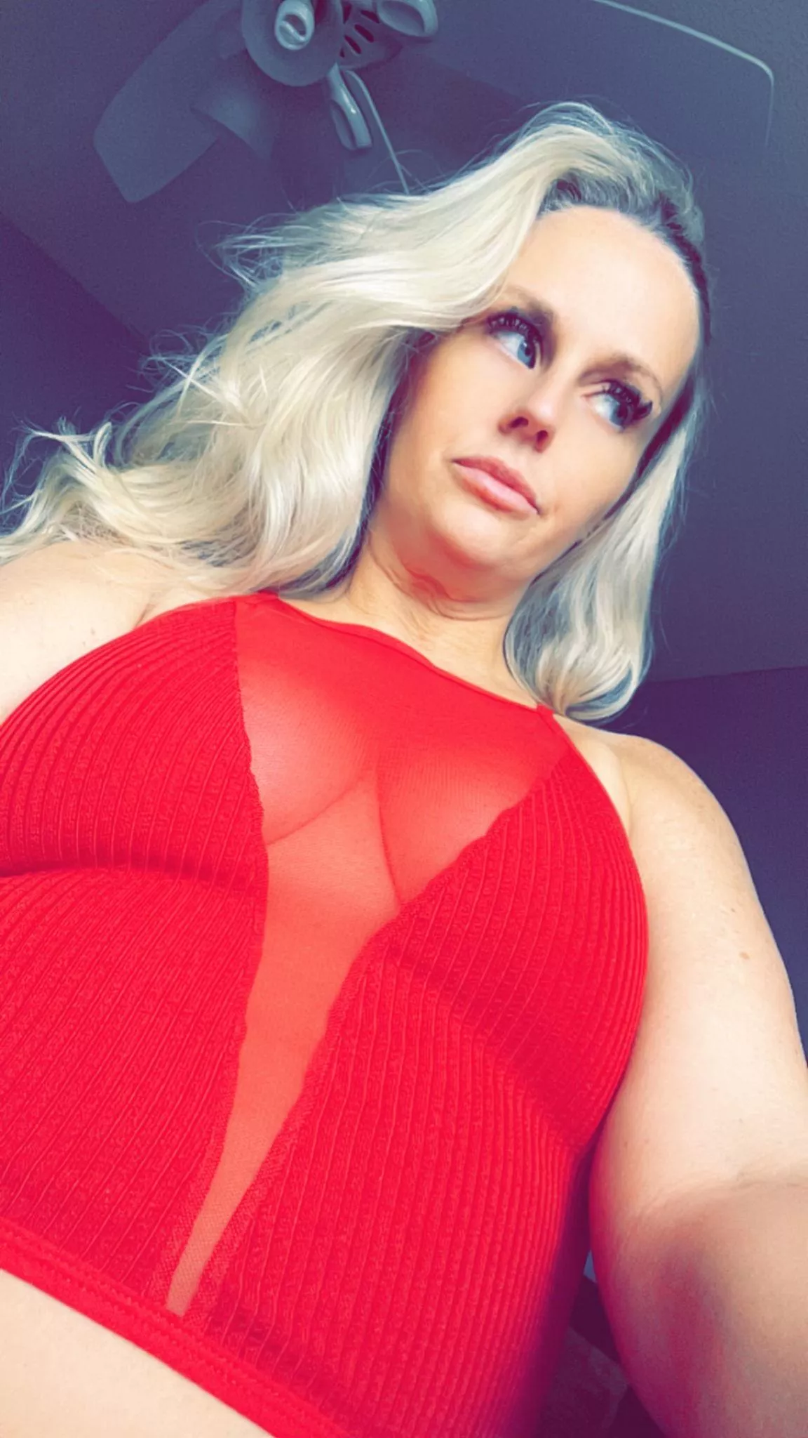 Married MILFS still want to have fun