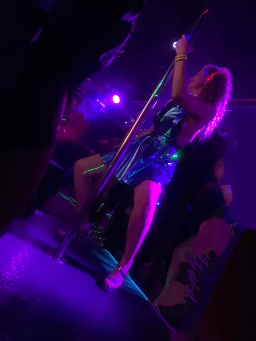 Nicole (@hotlegsplaytime) [onlyfans]