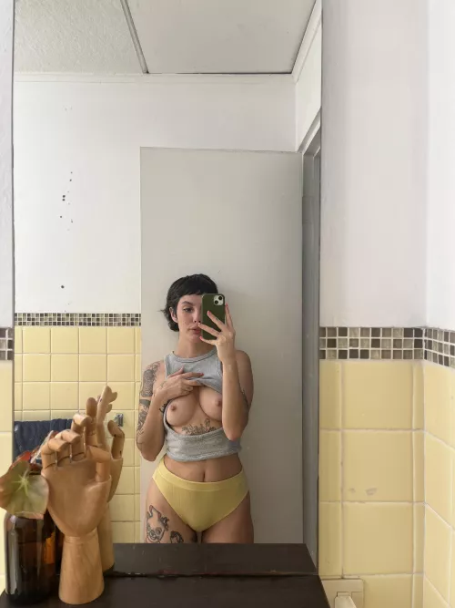 perkiest roundest titties in town 🫡