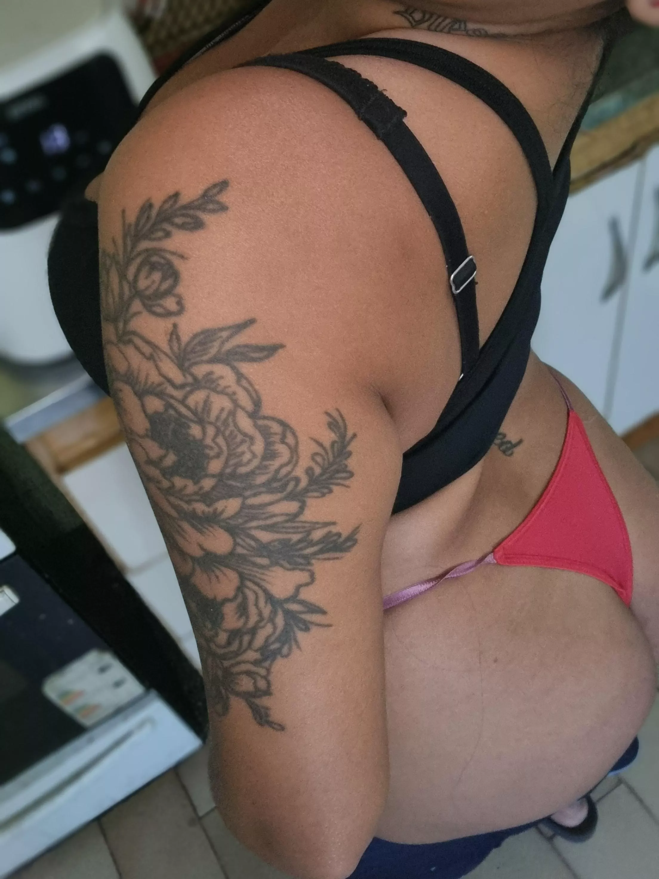 showfd cooking, but you could easily eat this pussy (@universoxx) [onlyfans]