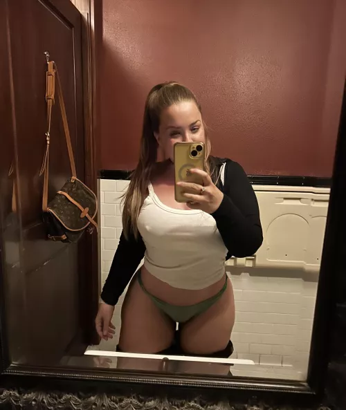 Sunday Funday (f) curvy milf