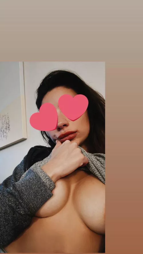 The debate between cutting it shorter and growing it out is never ending 