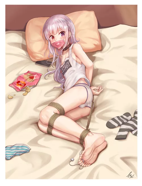 The tie-up game with his friends is starting to go in a naughty direction...