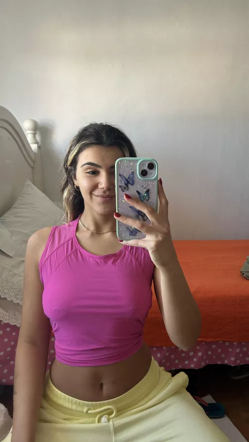 This top looks better without a bra