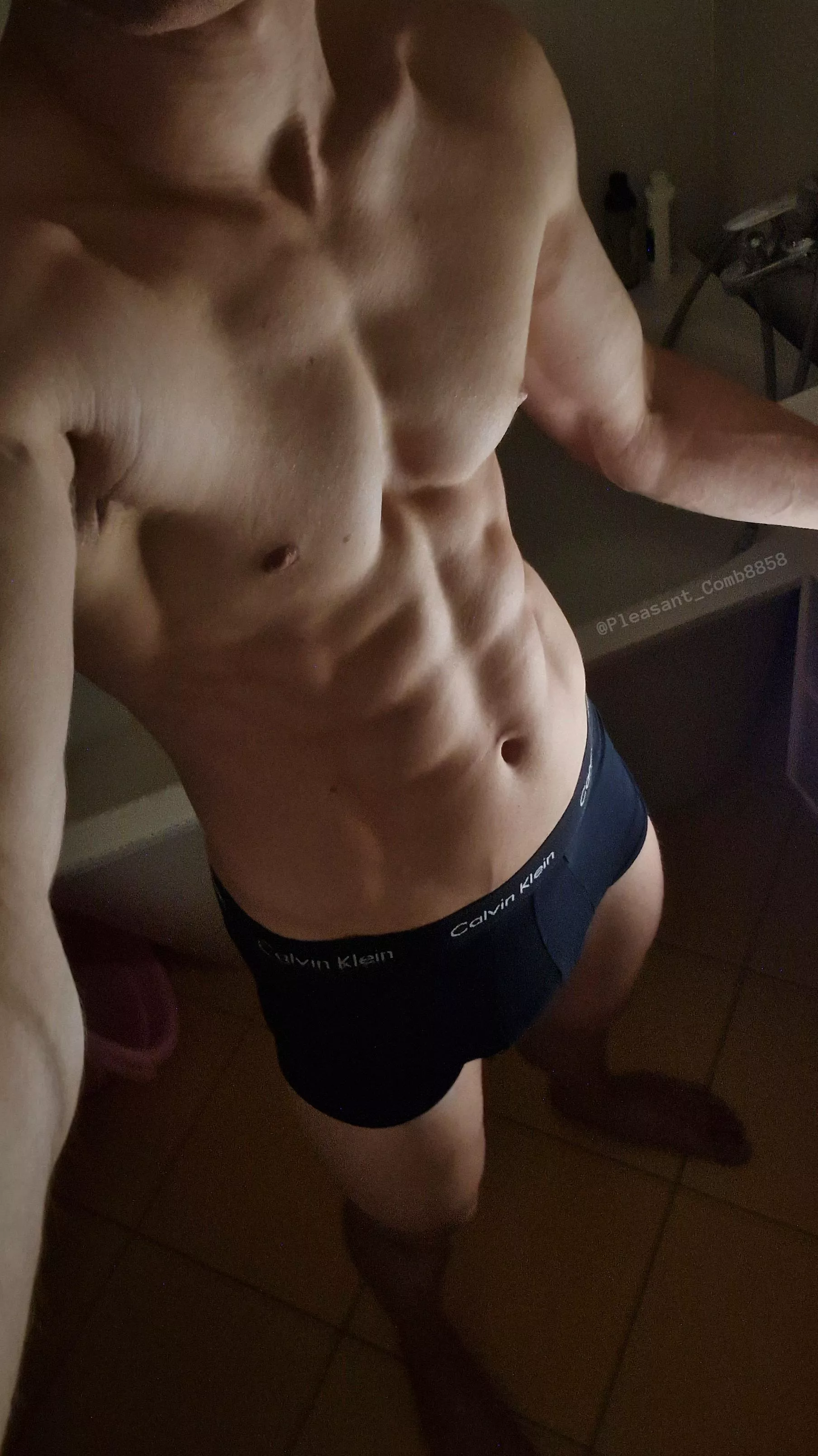 Would you dare to suck me off in a dorm restroom?